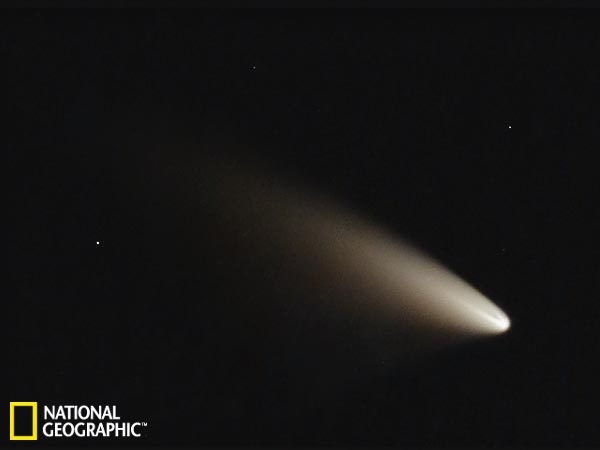 罕見明亮彗星閃耀南半球天空 罕見明亮彗星閃耀南半球天空