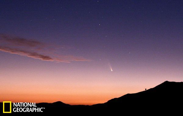 罕見明亮彗星閃耀南半球天空 罕見明亮彗星閃耀南半球天空