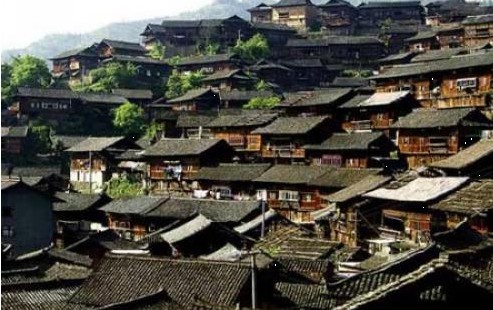 遠(yuǎn)眺西江千戶苗寨 遠(yuǎn)眺西江千戶苗寨