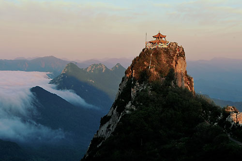 蓮花迷霧-馬良山 蓮花迷霧-馬良山
