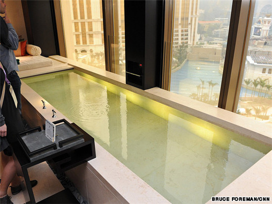 床邊的溫泉水療spa(澳門悅榕莊酒店) 床邊的溫泉水療spa(澳門悅榕莊酒店)