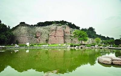 南京石頭城。 南京石頭城。