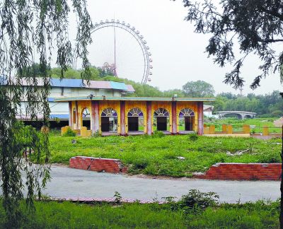 北京游樂園終于有動靜了(圖) 北京游樂園終于有動靜了(圖)