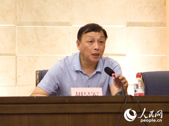 全國紅色旅游工作協調小組辦公室副主任胡呈軍主持發布會 全國紅色旅游工作協調小組辦公室副主任胡呈軍主持發布會