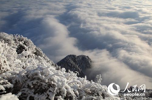 峨眉山冰雪季