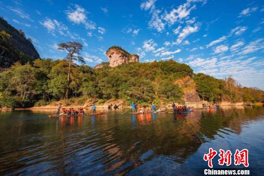 整改期間迎“大考”福建武夷山春節(jié)游客量破記錄