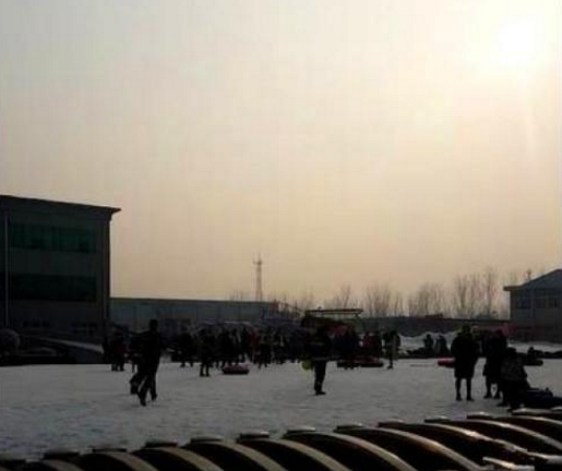 河北一滑雪場發生坍塌被封停 五名游客受傷