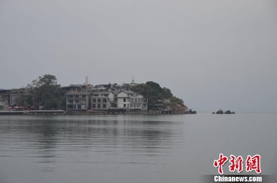 云南洱海客棧餐飲:配合停業整改但要看到成效