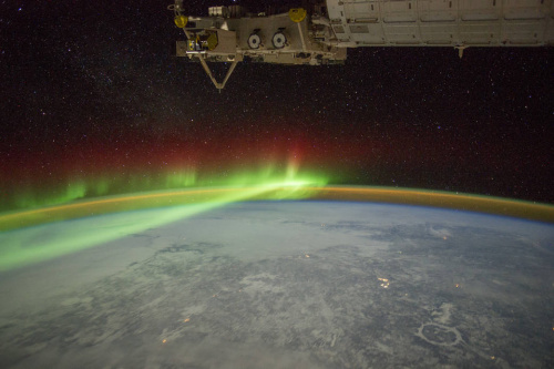 加拿大魁北克省上空,極光如同面紗籠罩。(圖片來源:NASA)