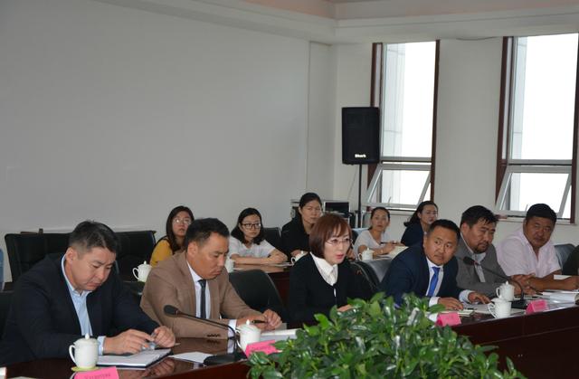 2017年中國巴彥淖爾市與蒙古國南戈壁省跨境旅游合作簽約儀式成功舉行